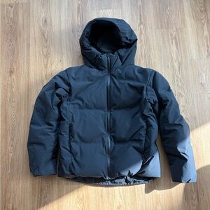 UNIQLO Seamless Down Parka Black Size Small
